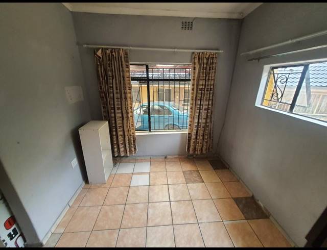 1 bed property to rent in MONDEOR